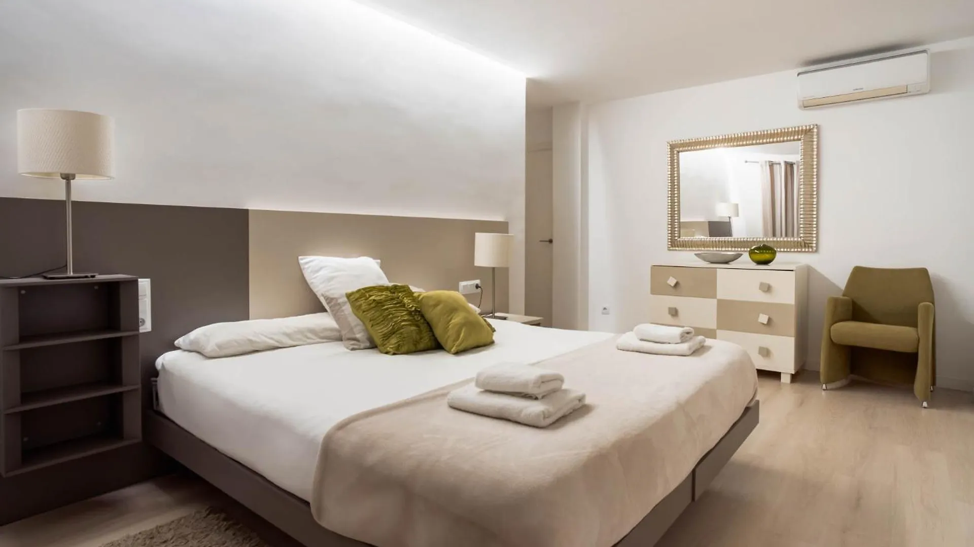 Luxury Sea View Apartment In Puerto De Alcudia Alcúdia